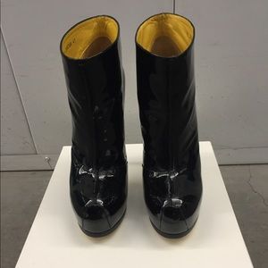YSL Saint Laurent Tribute Booties EU41